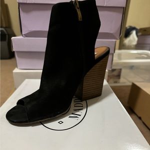 Steve Madden black bootie